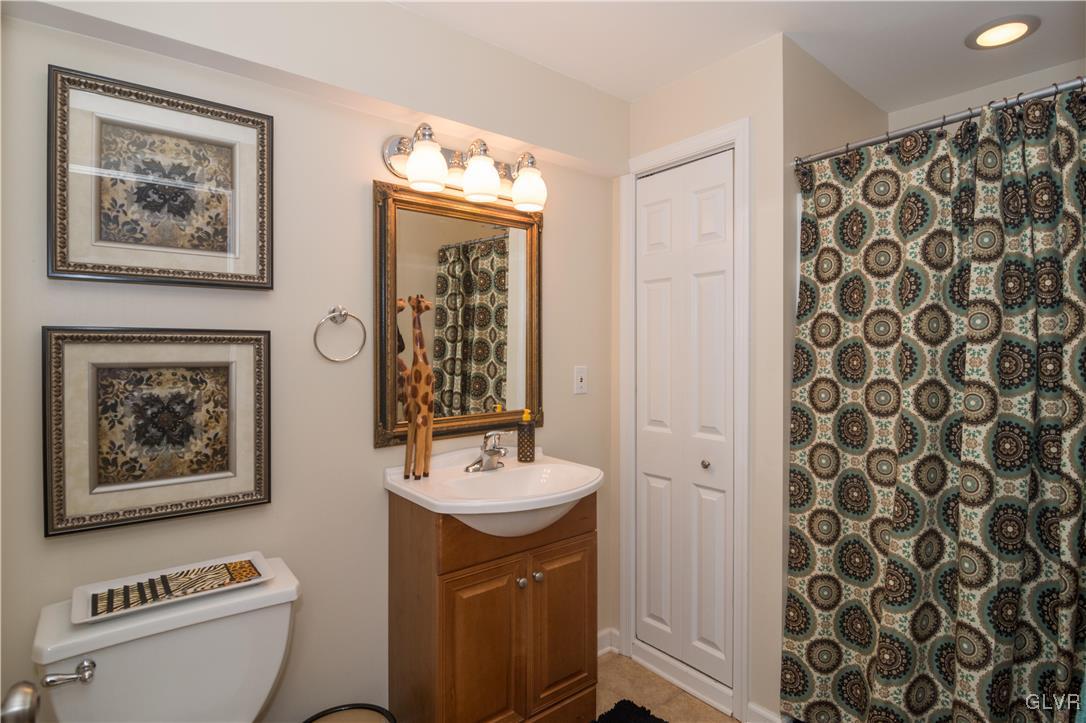 3982 Autumn Ridge Road Bethlehem, PA 18017 - Photo 33 of 39 Gallery Image 33
