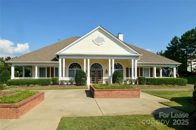 $2,100 | 2121 Kaybird Lane, Charlotte, NC 28270