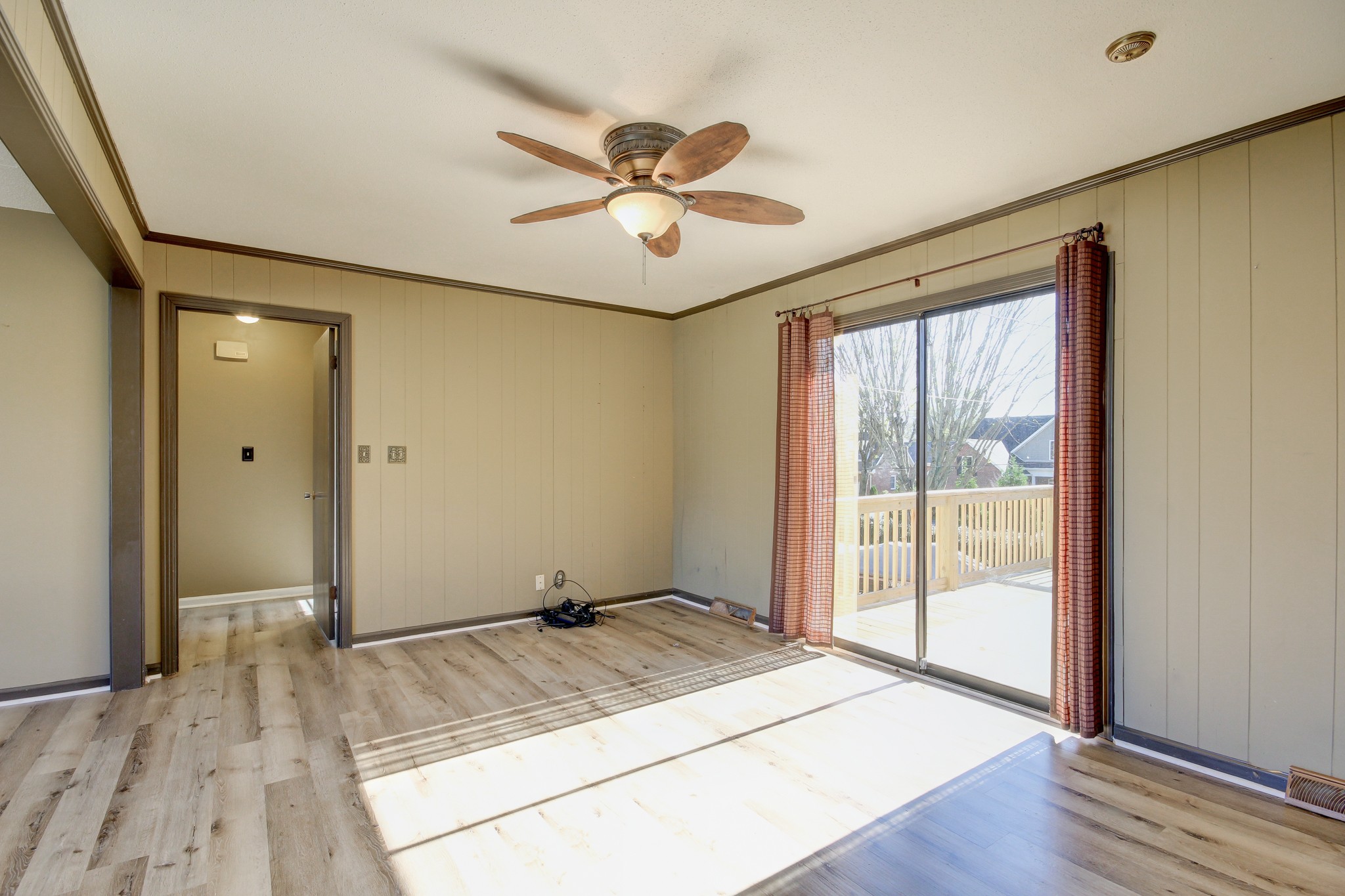 356 Kimbrough Road Clarksville, TN 37043 - Photo 18 of 50 a bedroom with a bed and a large window