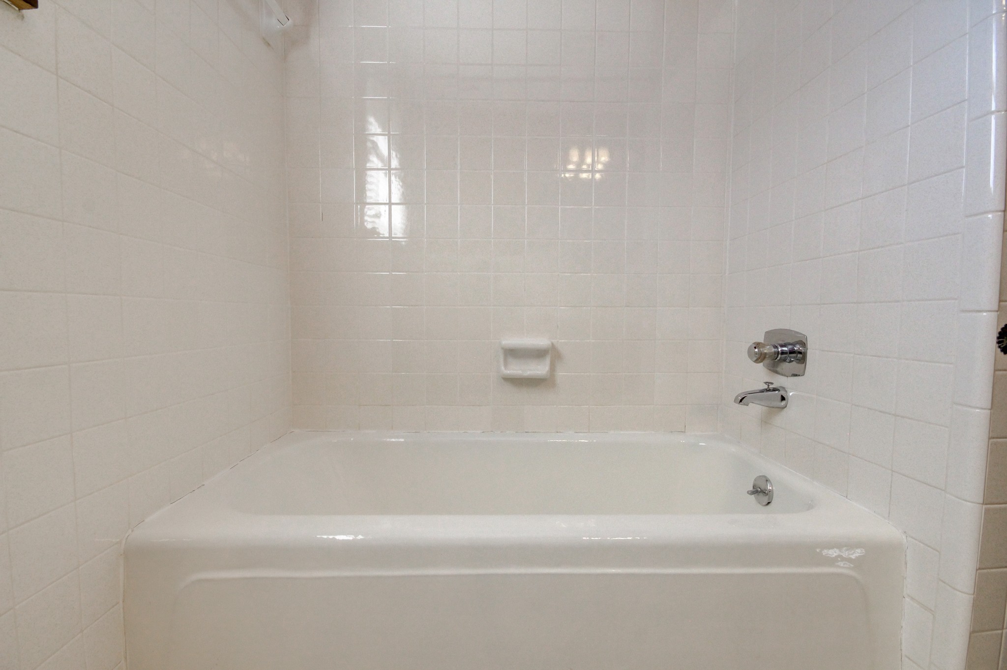 356 Kimbrough Road Clarksville, TN 37043 - Photo 23 of 50 a close up of a bathtub in a bathroom