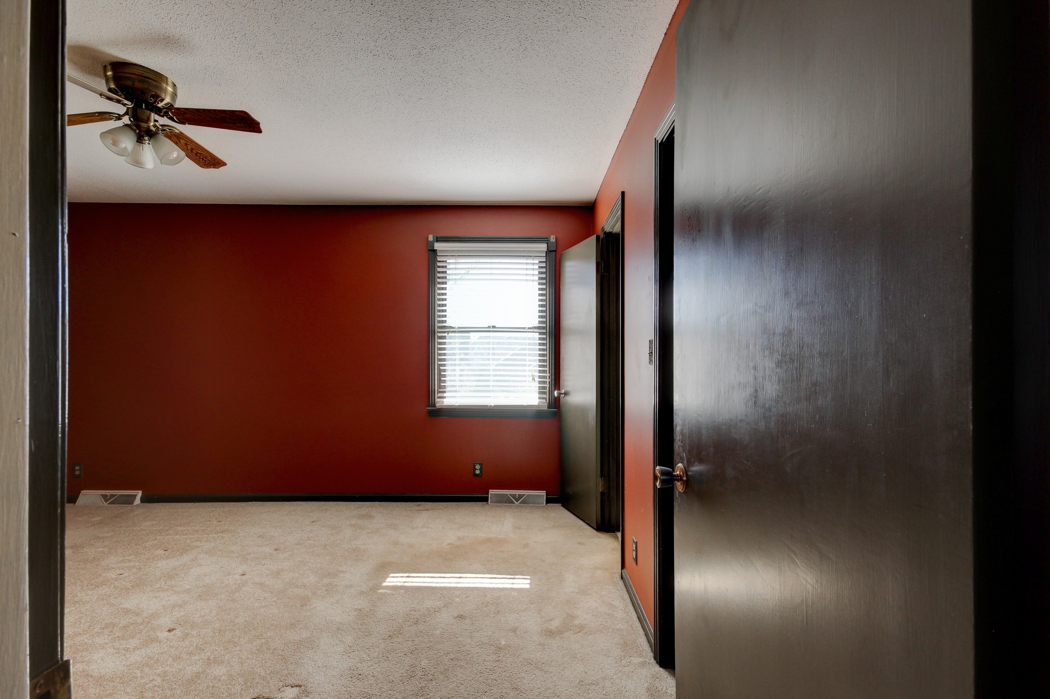 356 Kimbrough Road Clarksville, TN 37043 - Photo 34 of 50 an empty room with a empty space and windows