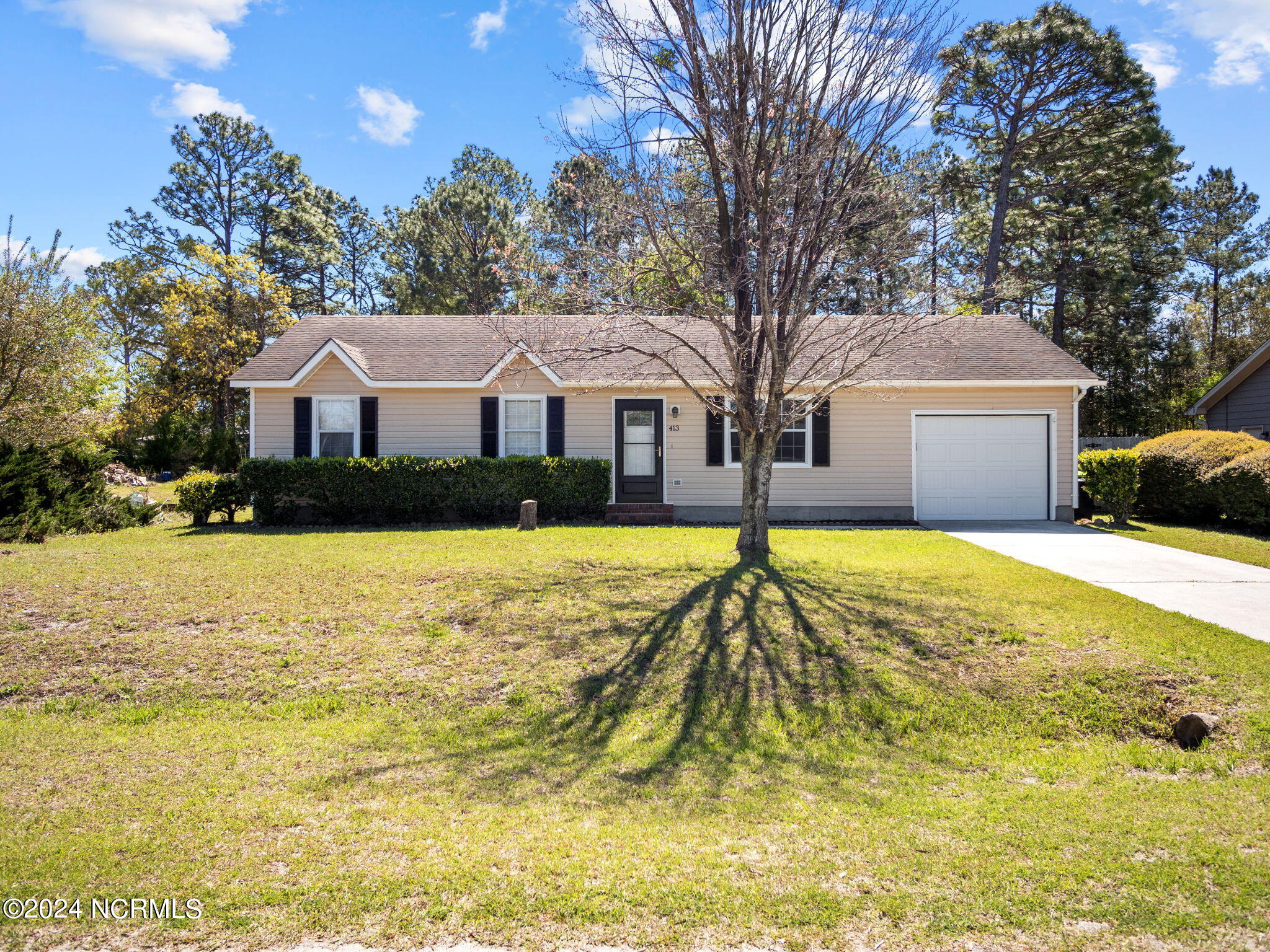 413 Oregon Trail Hubert, NC 28539 - Photo 1 of 49 50-web-or-mls-P4066598