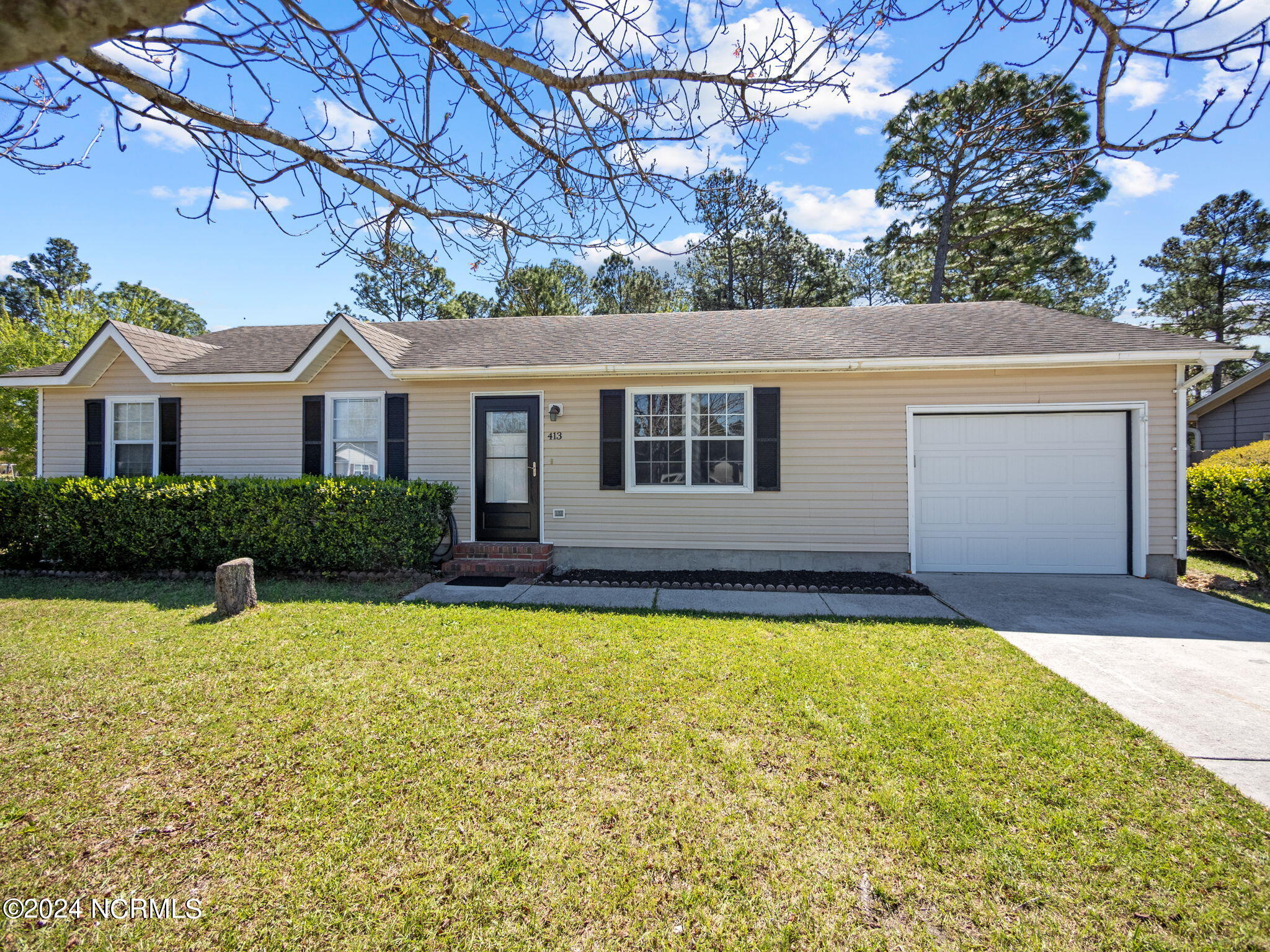 413 Oregon Trail Hubert, NC 28539 - Photo 2 of 49 54-web-or-mls-P4066673