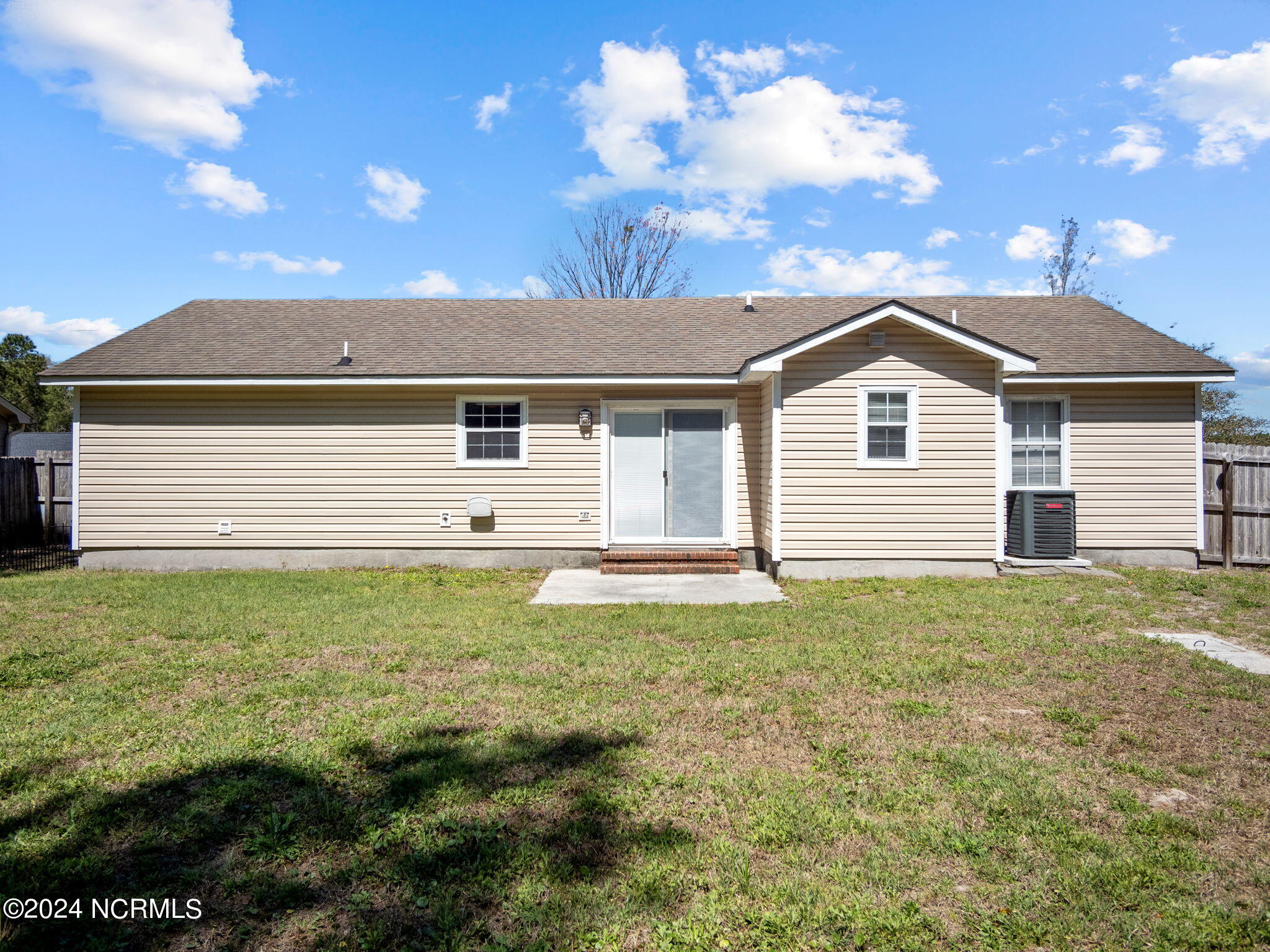 413 Oregon Trail Hubert, NC 28539 - Photo 36 of 49 56-web-or-mls-P4066699