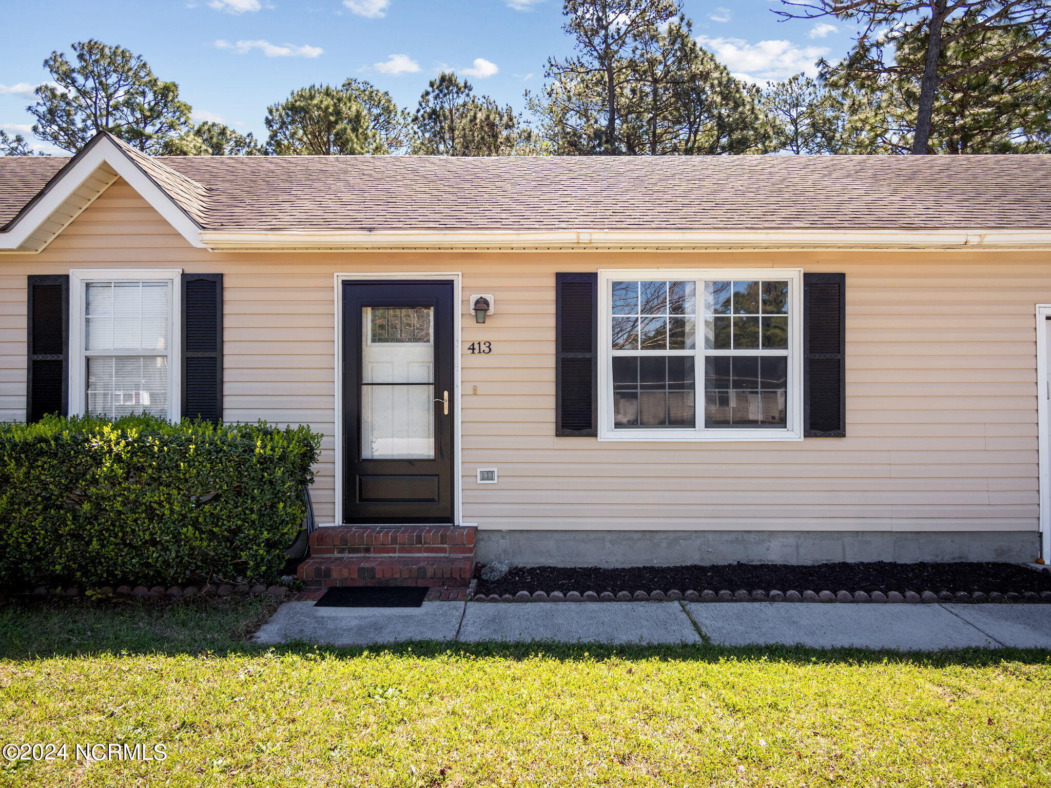 413 Oregon Trail Hubert, NC 28539 - Photo 4 of 49 51-web-or-mls-P4066629