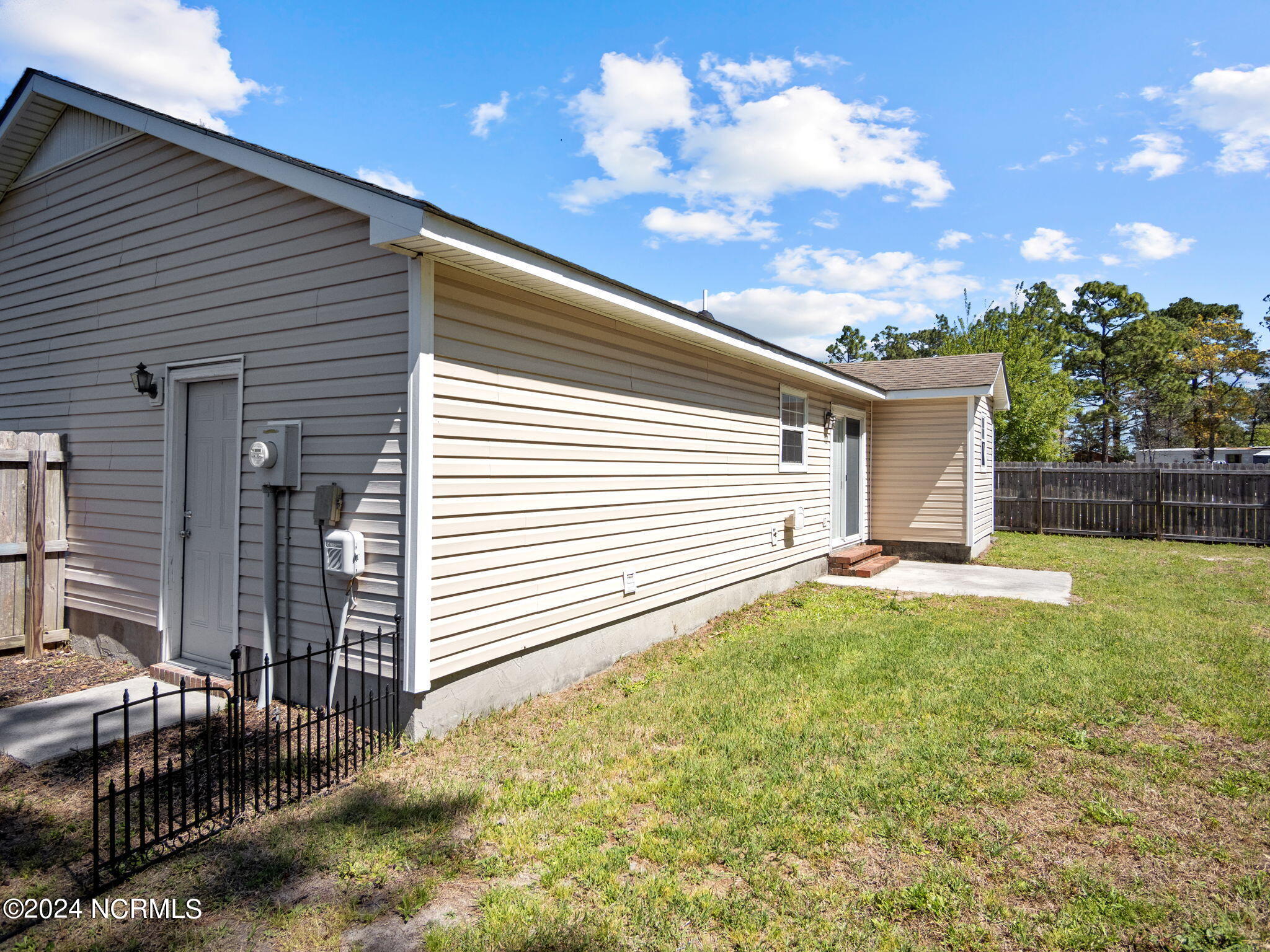413 Oregon Trail Hubert, NC 28539 - Photo 40 of 49 55-web-or-mls-P4066683