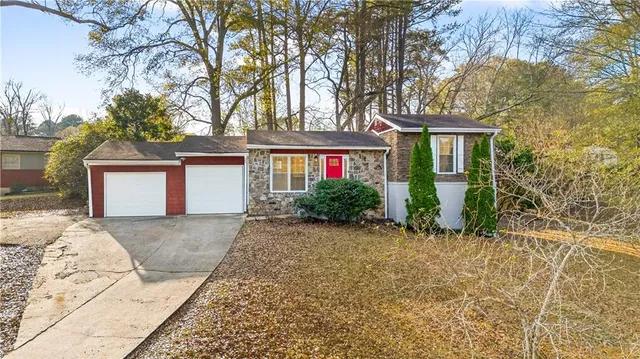 $3,300 | 2918 Highland Drive Southeast, Smyrna, GA 30080