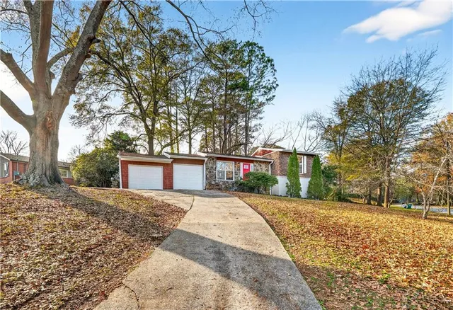 $3,300 | 2918 Highland Drive Southeast, Smyrna, GA 30080