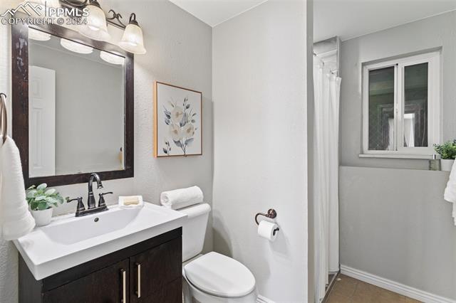 2111 Monterey Road Colorado Springs, CO 80910 - Photo 23 of 42 Lower-level bathroom