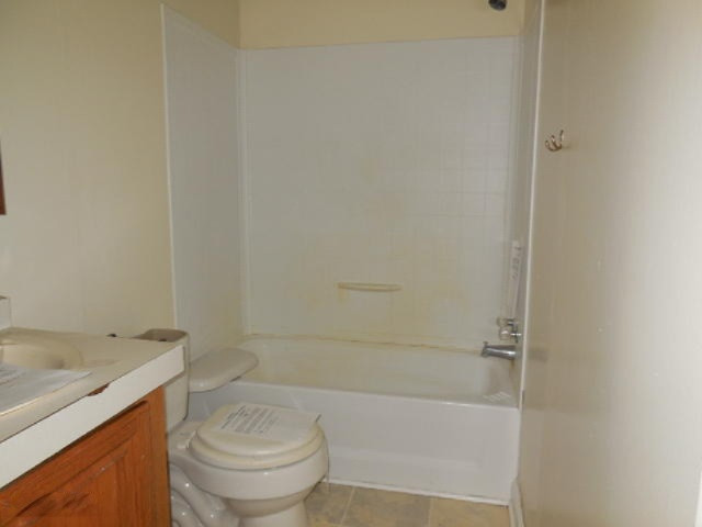 77 Maple Ridge Road Newaygo, MI 49337 - Photo 14 of 21 263-395120 Bathroom 2