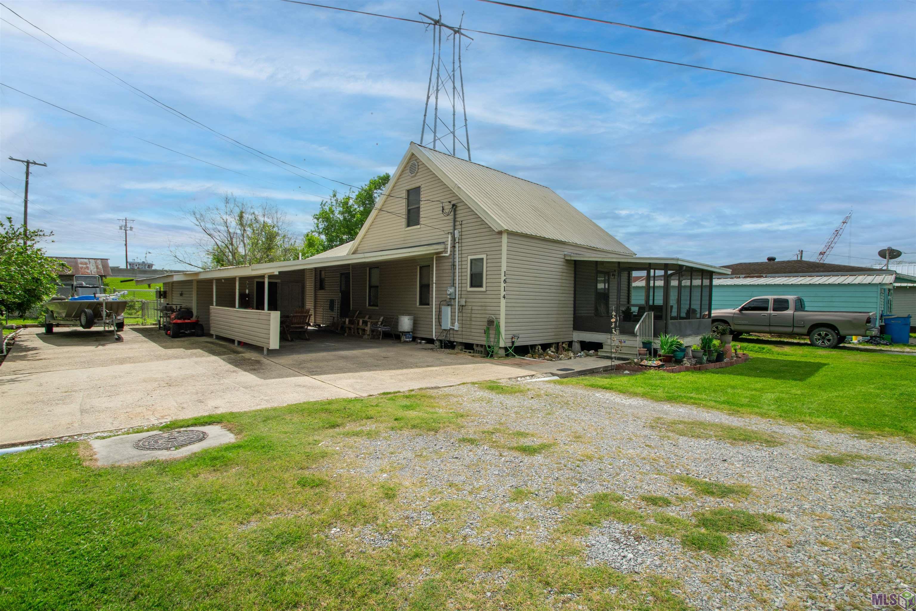 1614 River Road Berwick, LA 70342 - Photo 2 of 21 Gallery Image 2