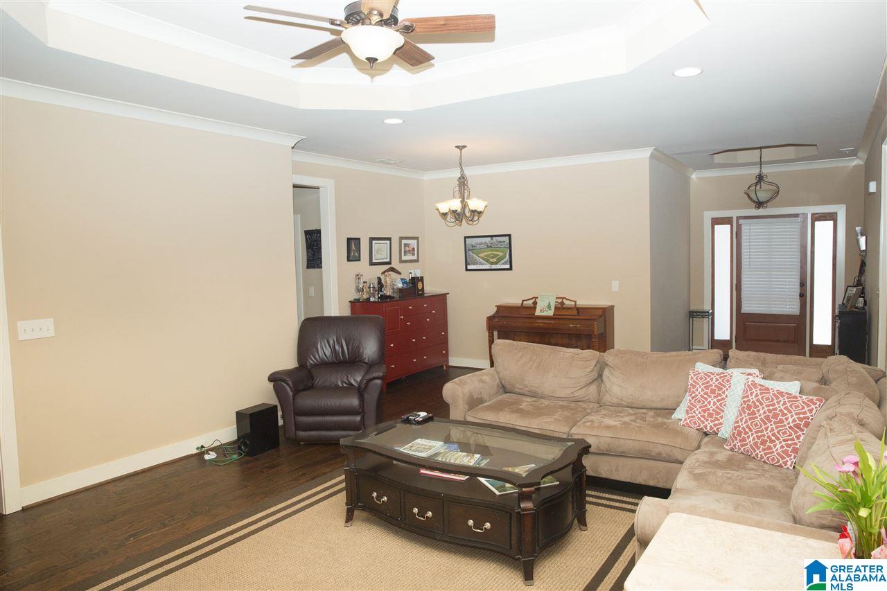 2044 Highview Way Calera, AL 35040 - Photo 5 of 14