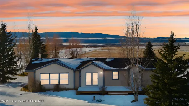 $825,000 | 6460 North 5000 West, Tetonia, ID 83452