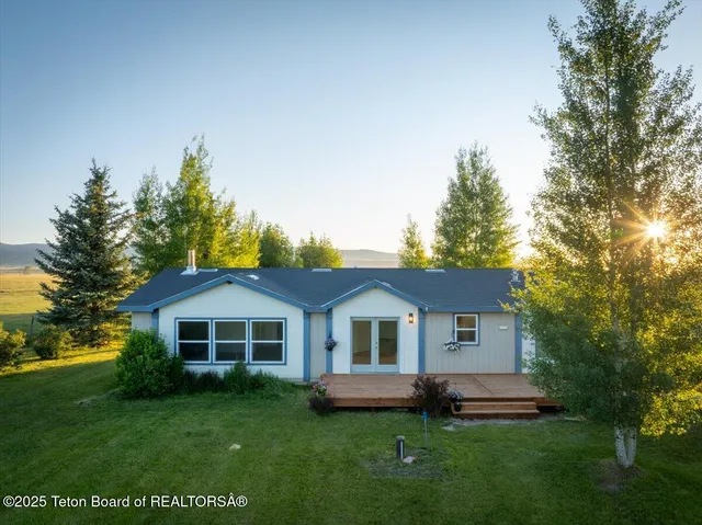 $825,000 | 6460 North 5000 West, Tetonia, ID 83452