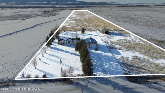 $825,000 | 6460 North 5000 West, Tetonia, ID 83452