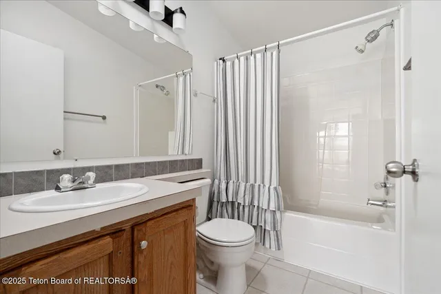 $825,000 | 6460 North 5000 West, Tetonia, ID 83452