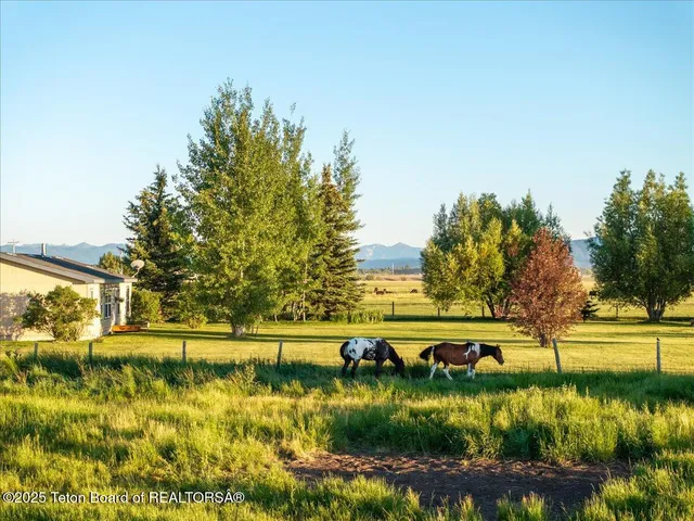 $825,000 | 6460 North 5000 West, Tetonia, ID 83452