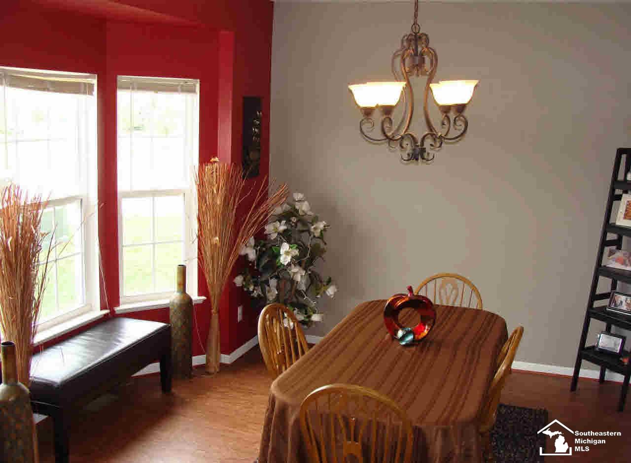 808 Golf Ridge Circle Dundee, MI 48131 - Photo 9 of 17 Formal dining