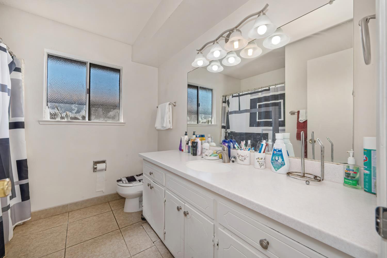 310 Bello Rio Way Sacramento, CA 95831 - Photo 23 of 62 Gallery Image 23