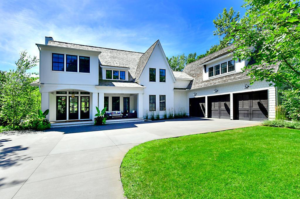 20455 Park Place Deephaven, MN 55331 - Photo 2 of 41