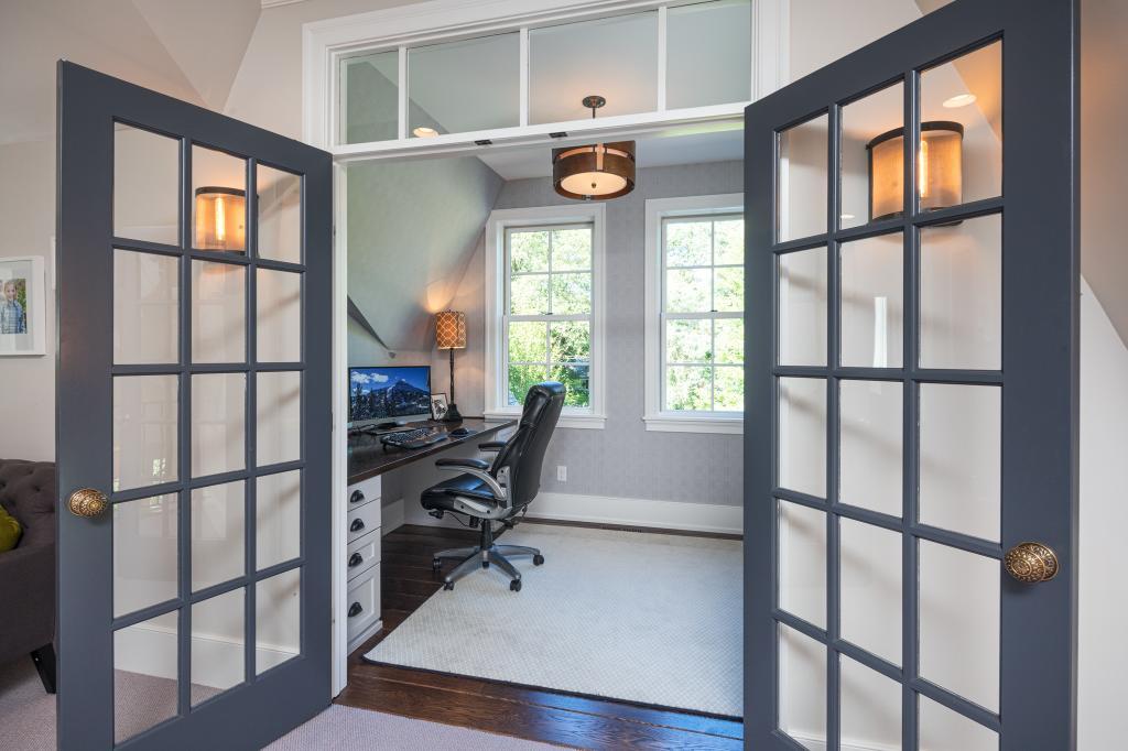 20455 Park Place Deephaven, MN 55331 - Photo 21 of 41