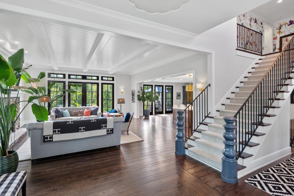 20455 Park Place Deephaven, MN 55331 - Photo 6 of 41