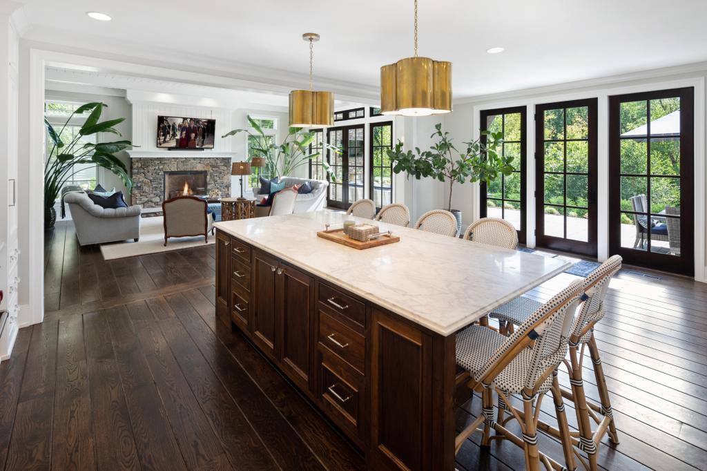 20455 Park Place Deephaven, MN 55331 - Photo 7 of 41