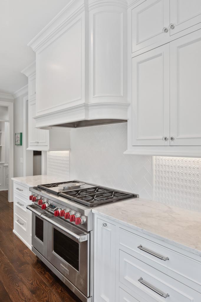 20455 Park Place Deephaven, MN 55331 - Photo 9 of 41