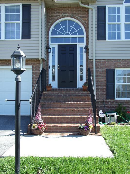 541 Castleridge Road Vinton, VA 24179 - Photo 3 of 5 FRONT DOOR