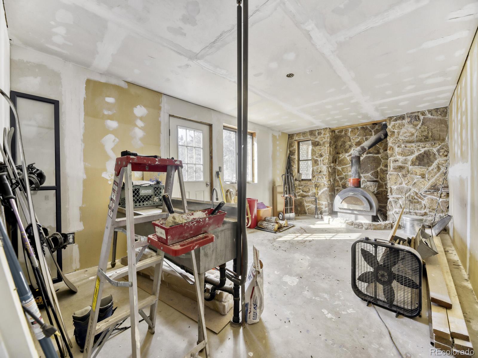 15 Gi-Gi Lane Evergreen, CO 80439 - Photo 16 of 28