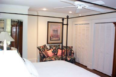Oversized Master Bedroom with 4 closets
