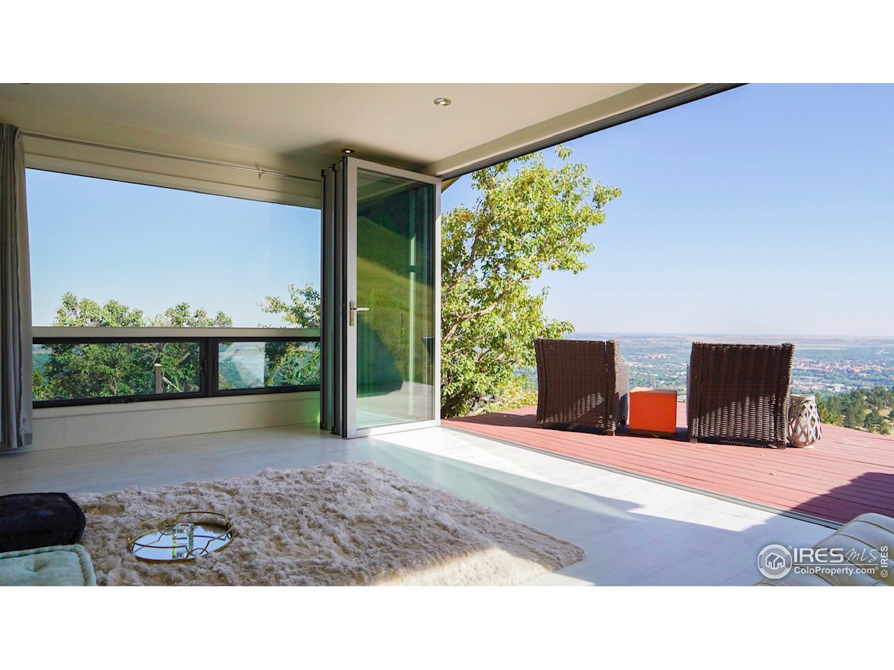 57 Acorn Lane Boulder, CO 80304 - Photo 2 of 40 a outdoor living space with furniture