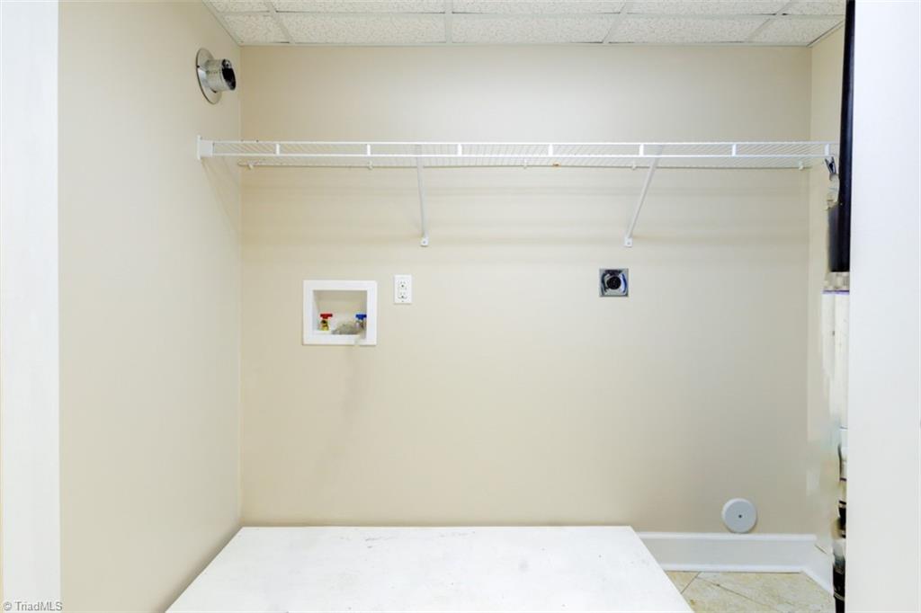 818 Chester Road Winston-Salem, NC 27104 - Photo 27 of 38 Gallery Image 27