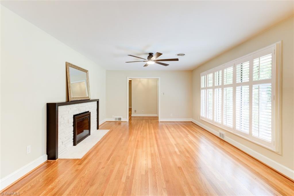 818 Chester Road Winston-Salem, NC 27104 - Photo 3 of 38 Gallery Image 3