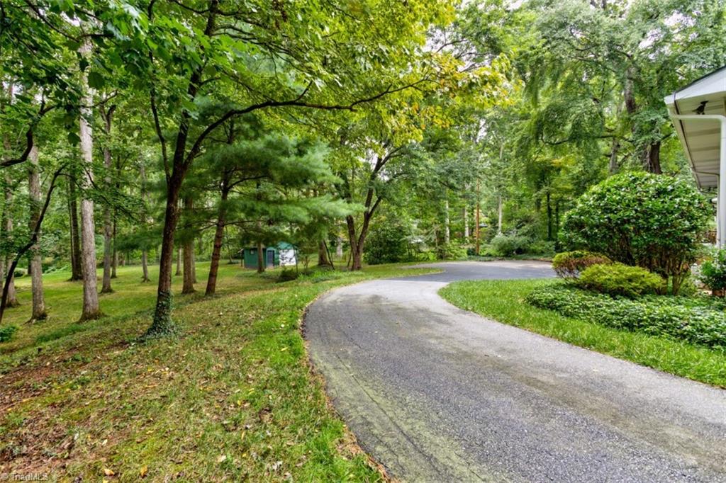 818 Chester Road Winston-Salem, NC 27104 - Photo 36 of 38 Gallery Image 36