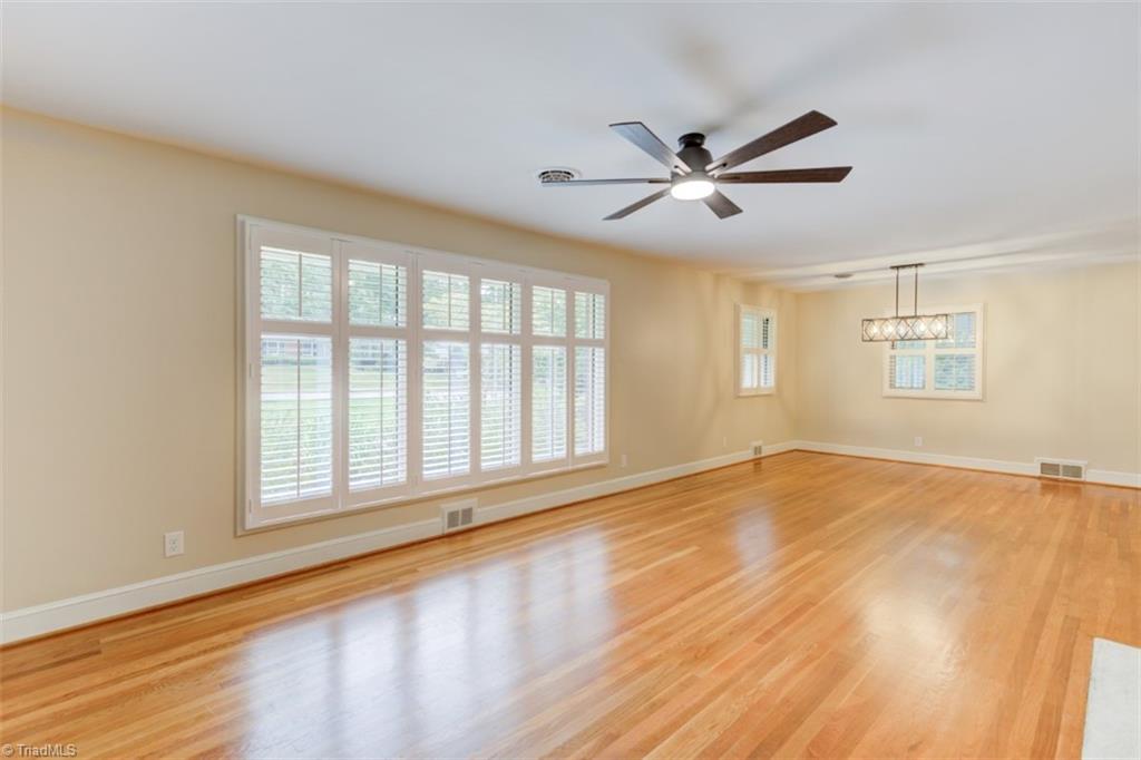 818 Chester Road Winston-Salem, NC 27104 - Photo 4 of 38 Gallery Image 4