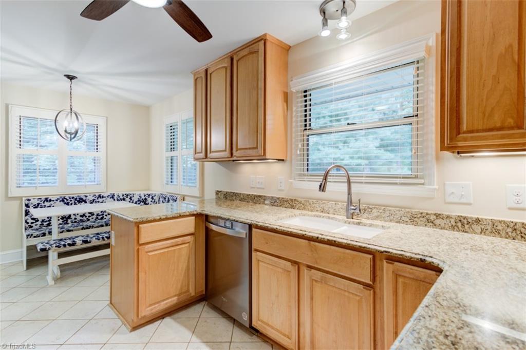 818 Chester Road Winston-Salem, NC 27104 - Photo 9 of 38 Gallery Image 9