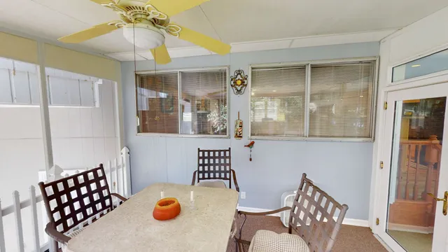 $550,000 | 585 Lakeway Drive, Murray, KY 42071