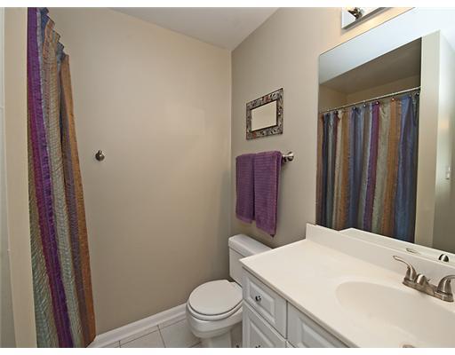 1909 Kenzie Road Pittsburgh, PA 15205 - Photo 13 of 17 Full Bath.