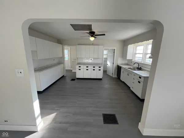 $89,900 | 1509 Liberty Avenue, Terre Haute, IN 47807