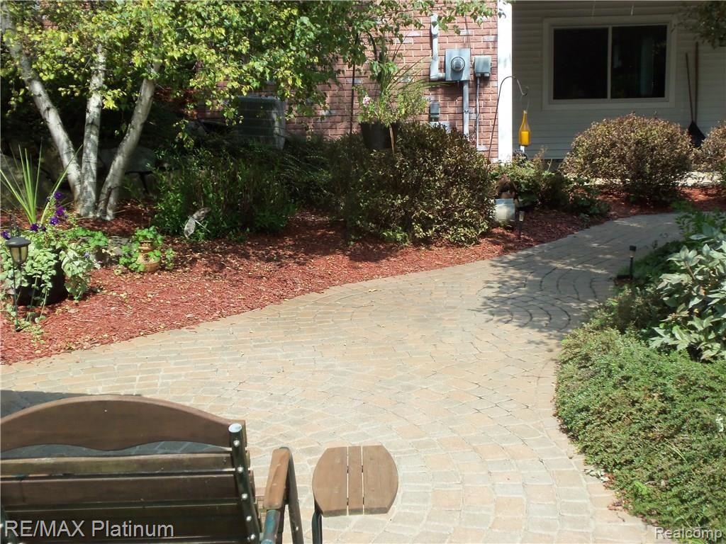 9906 Bergin Road Howell, MI 48843 - Photo 11 of 31 Bergin 9906 011.JPG