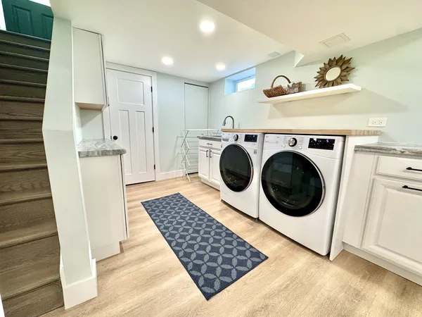 $500,000 | 218 North Eastwood Avenue, Mount Prospect, IL 60056