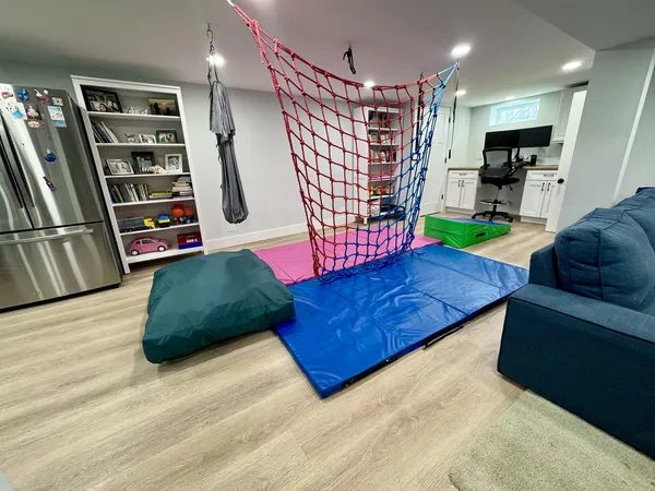 $500,000 | 218 North Eastwood Avenue, Mount Prospect, IL 60056