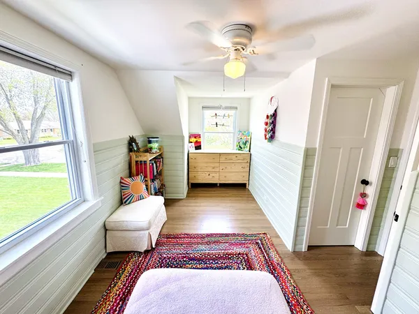 $500,000 | 218 North Eastwood Avenue, Mount Prospect, IL 60056
