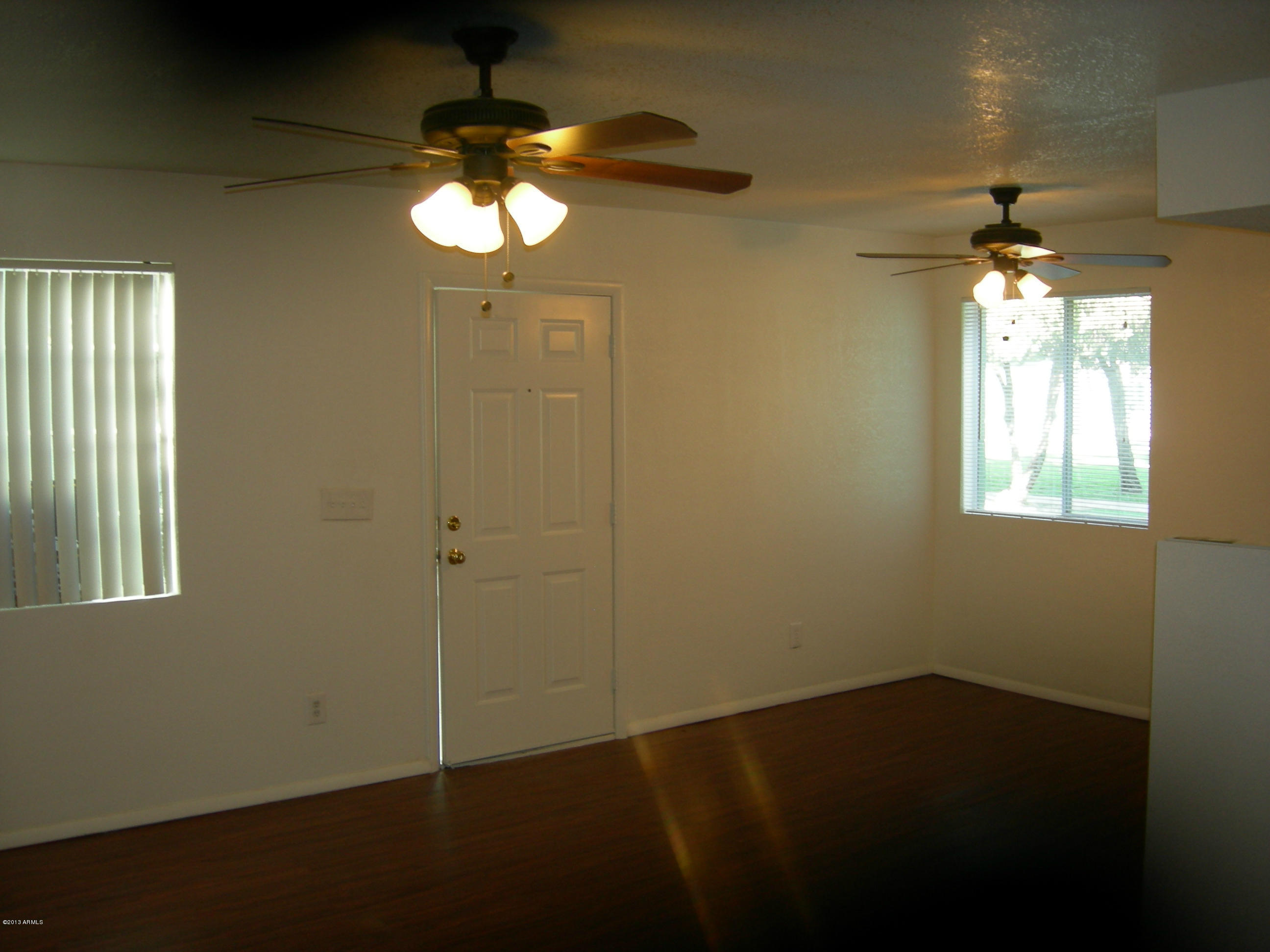 2697 West Ocotillo Road Phoenix, AZ 85017 - Photo 5 of 9 Living Area