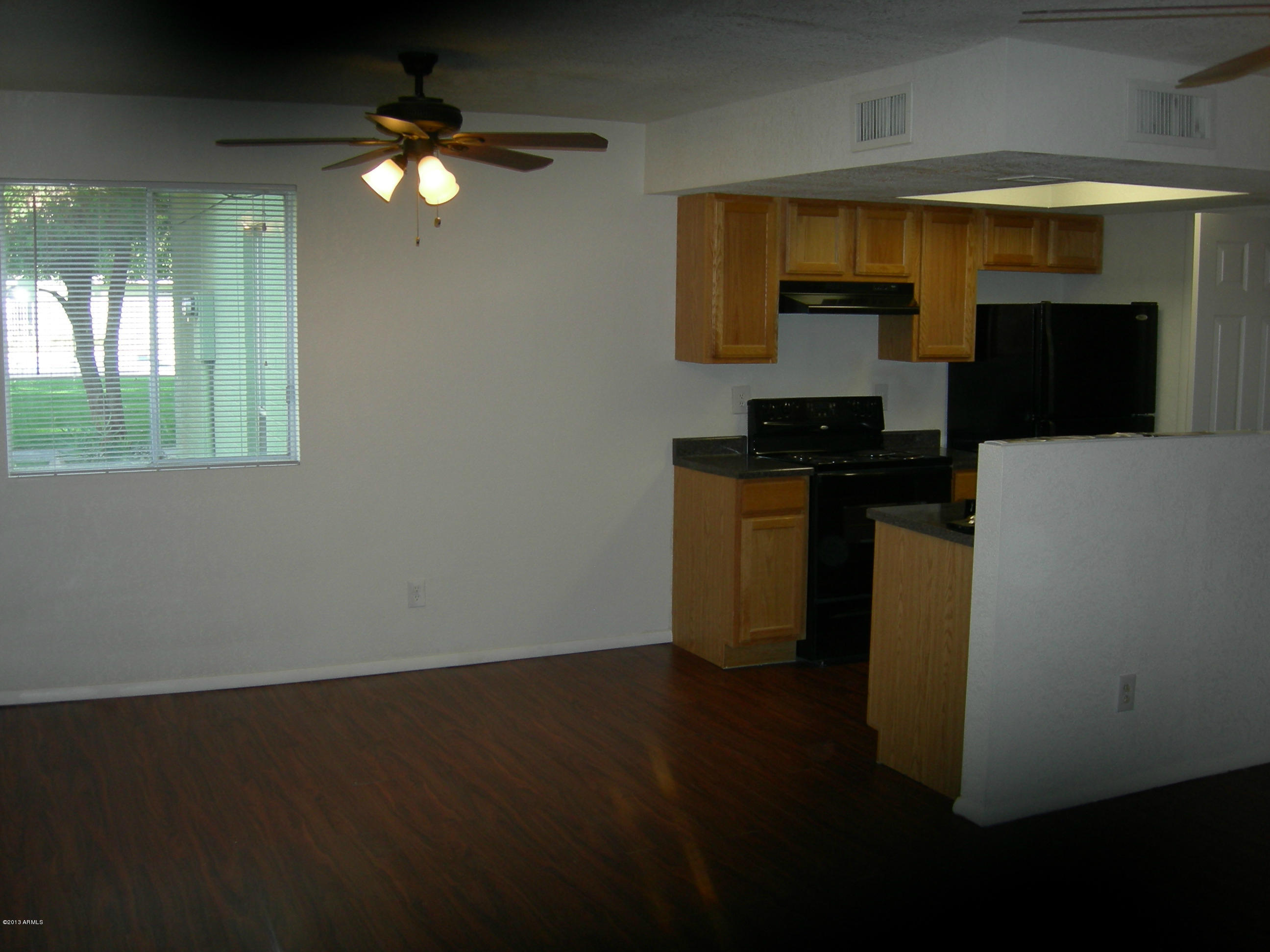 2697 West Ocotillo Road Phoenix, AZ 85017 - Photo 6 of 9 Dining/Kitchen Area