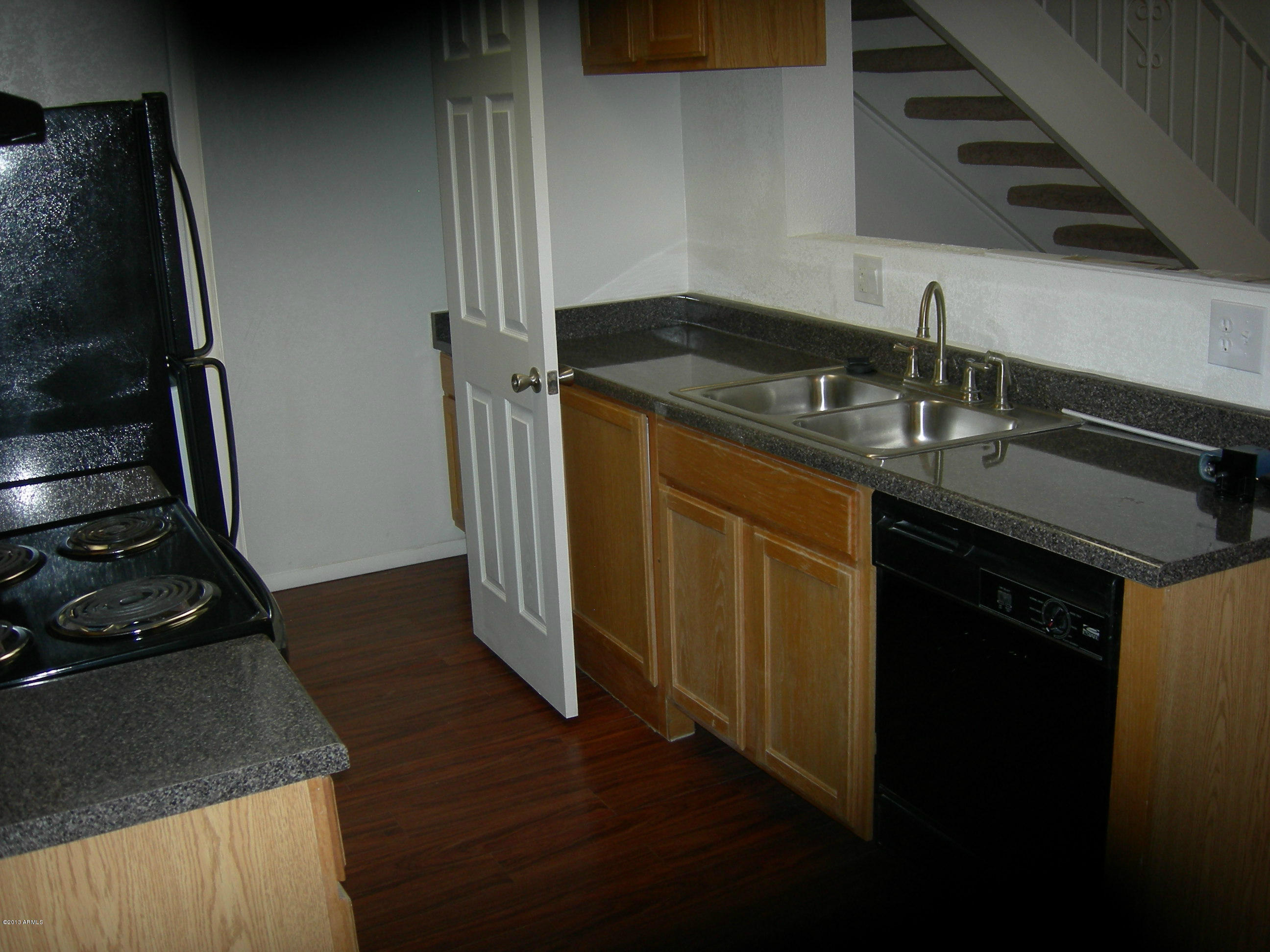 2697 West Ocotillo Road Phoenix, AZ 85017 - Photo 9 of 9 Kitchen