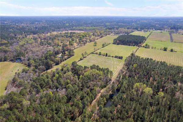 $404,610 | 1 Hubert Johns Road, Jesup, GA 31545