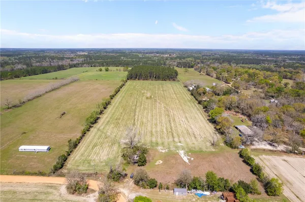 $404,610 | 1 Hubert Johns Road, Jesup, GA 31545