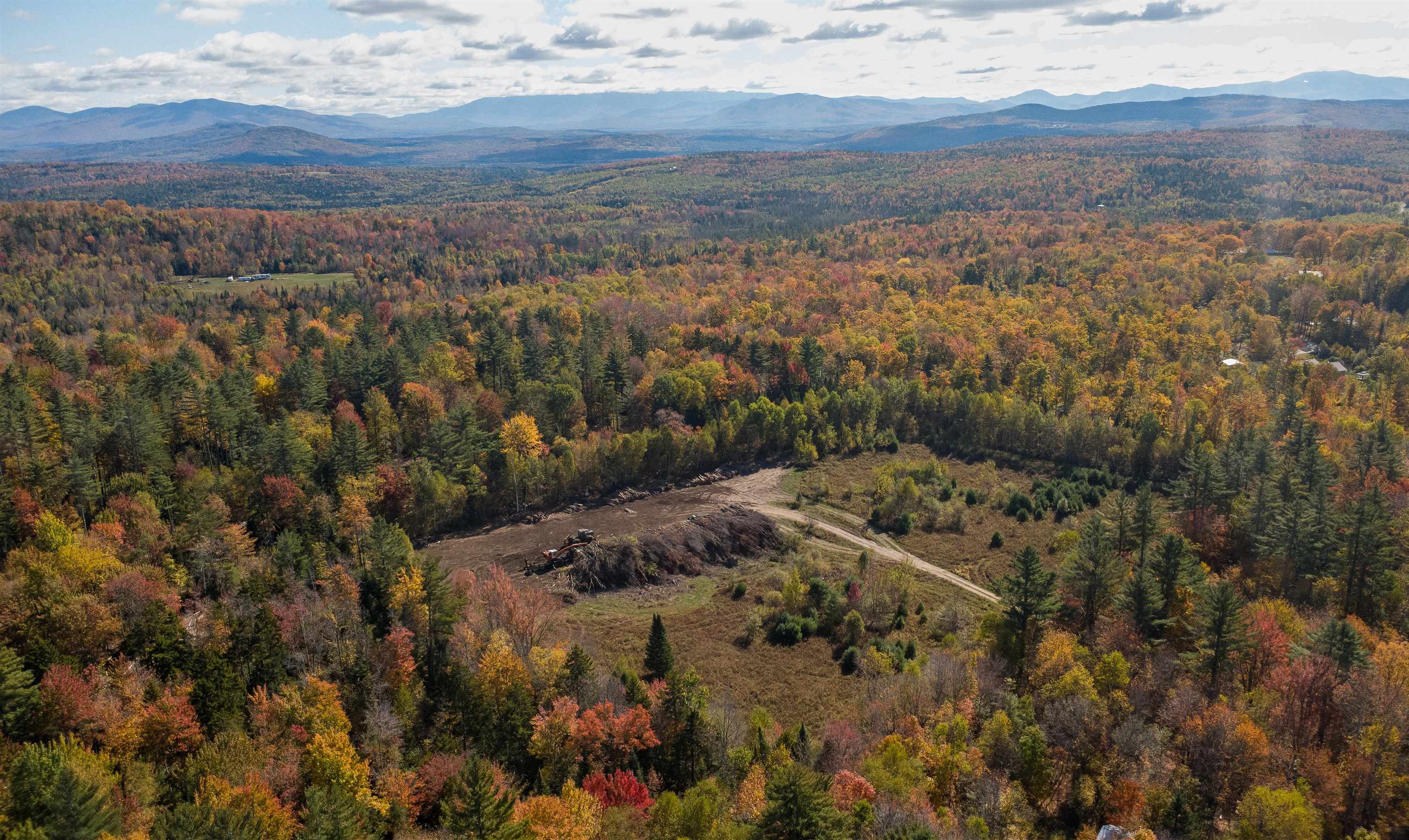 91 Venheim Road, Unit 1 Lunenburg, VT 05906 - Photo 4 of 60